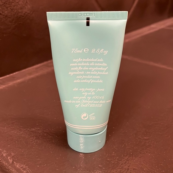 L.A.M.B. Fragrance all over me body lotion by Gwen Stefani - Picture 2 of 2